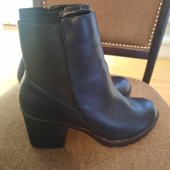 NWOT Matt & Nat Montroyal Black Boot size 41EU 10US - Picture 1 of 5